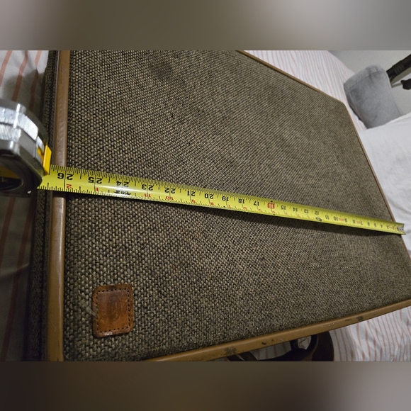 Vintage Tweed Suitcase with Leather Accents - Picture 13 of 13